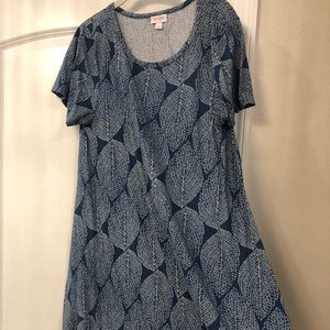 LulaRoe Carly leaves fall pattern!